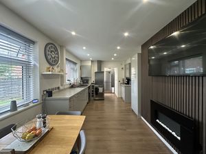 Kitchen/ Diner- click for photo gallery